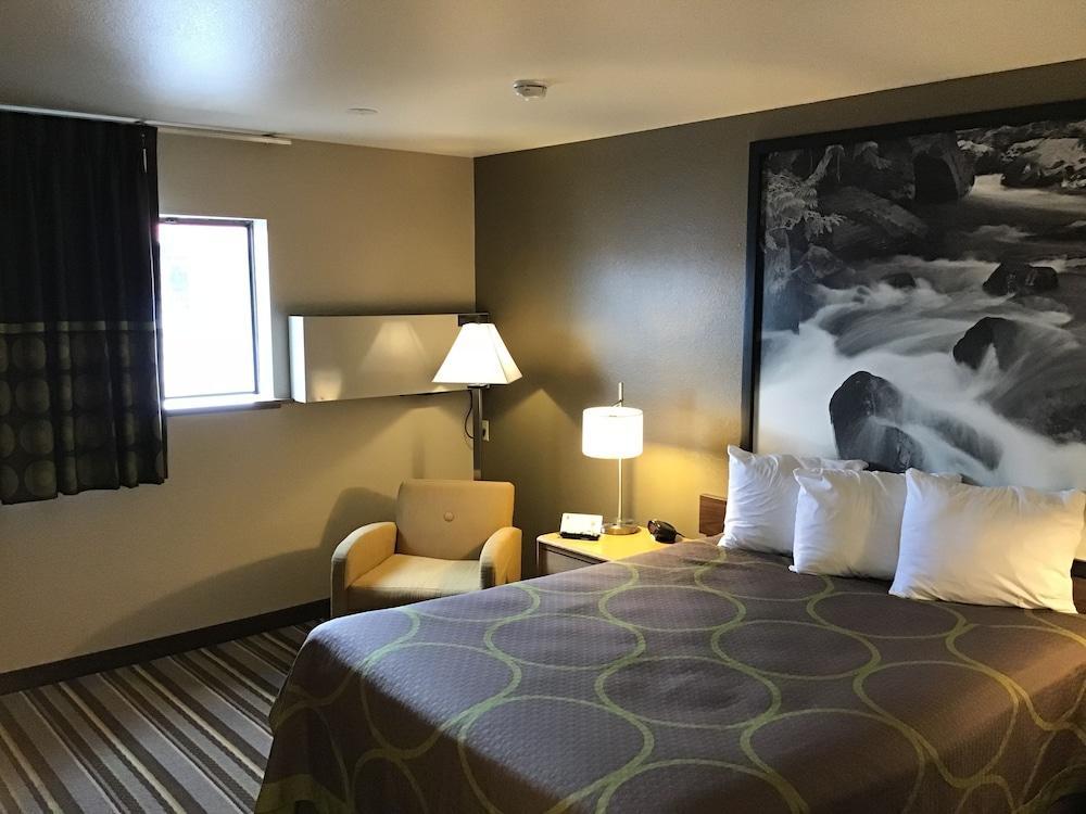 Motel Super 8 By Wyndham Dillon Extérieur photo