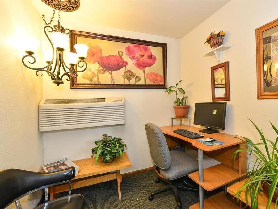 Motel Super 8 By Wyndham Dillon Extérieur photo