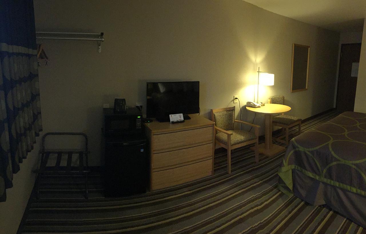 Motel Super 8 By Wyndham Dillon Extérieur photo